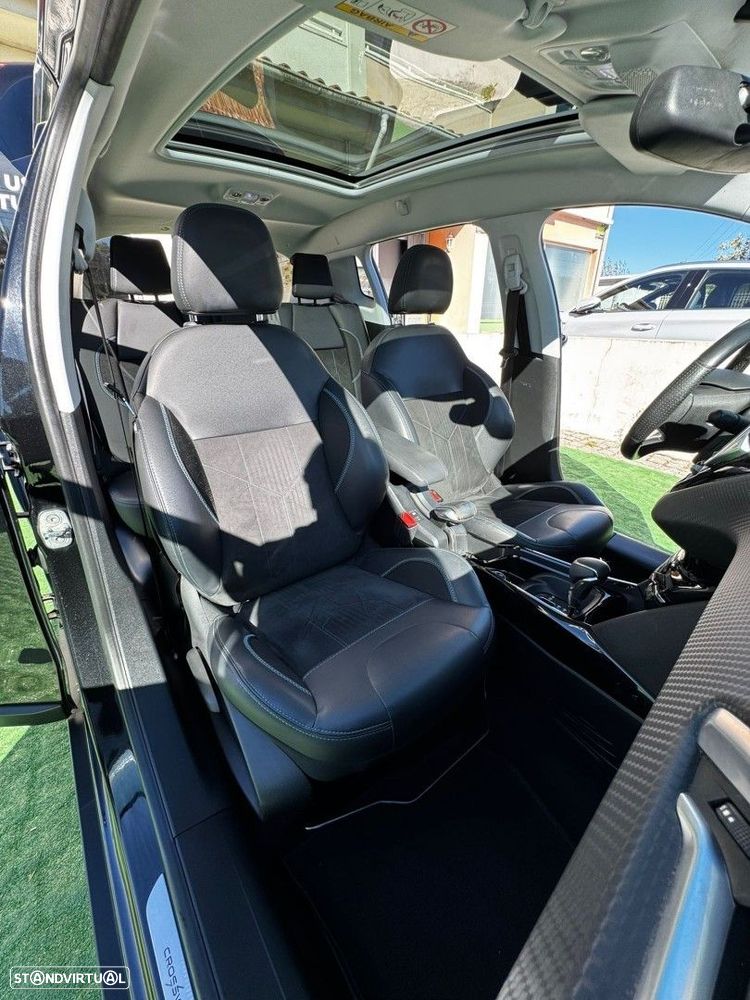 Peugeot 2008 1.2 PureTech Crossway EAT6 - 15
