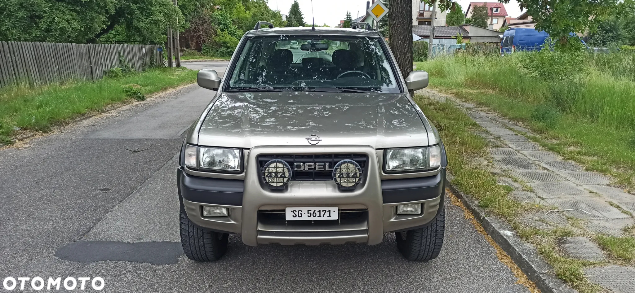 Opel Frontera - 8