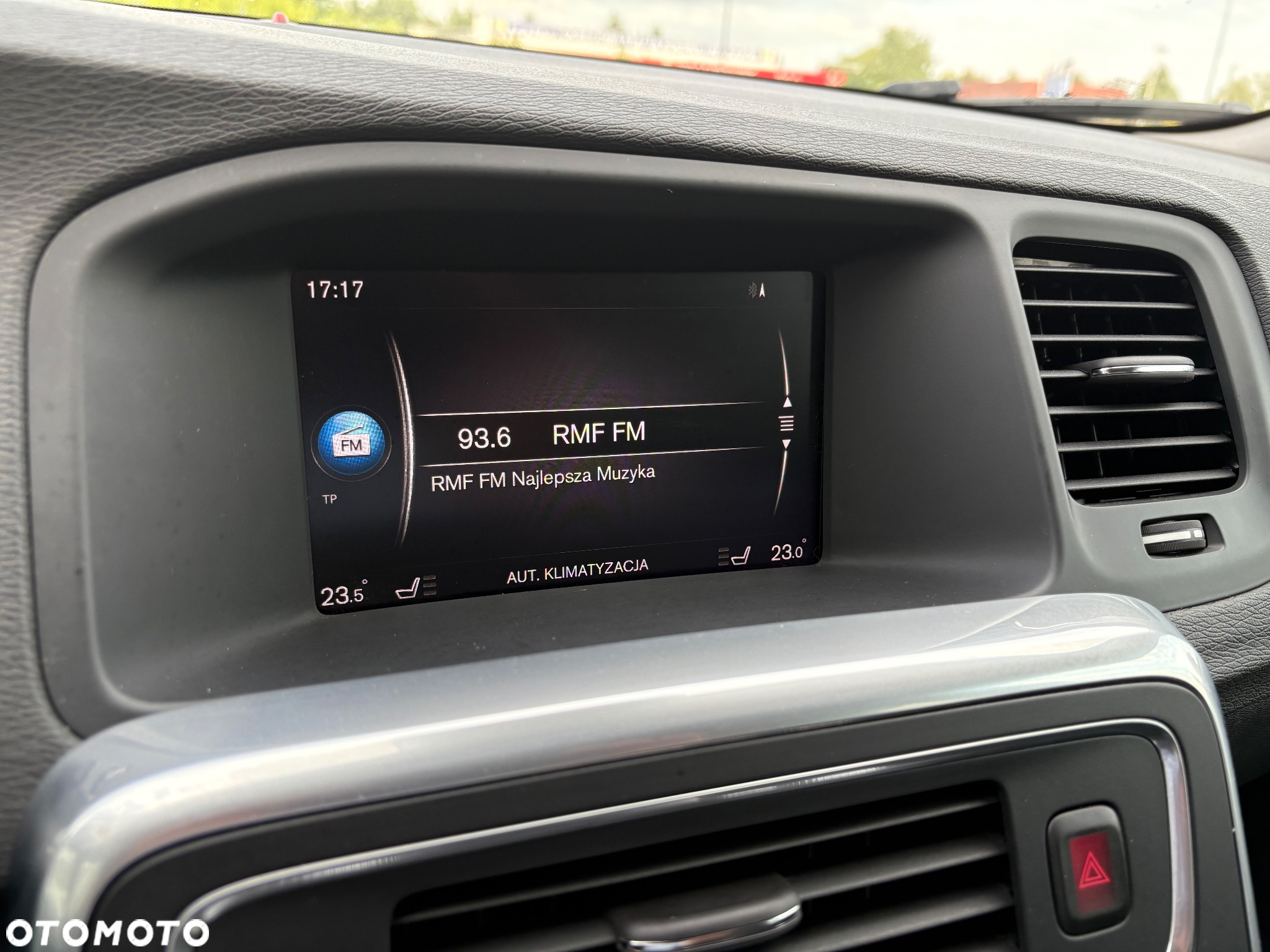 Volvo V60 D2 Momentum - 25