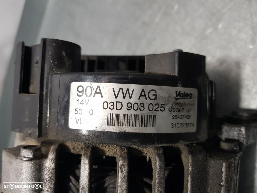 ALTERNADOR VOLKSWAGEN POLO 2011 -03D903025J - 2