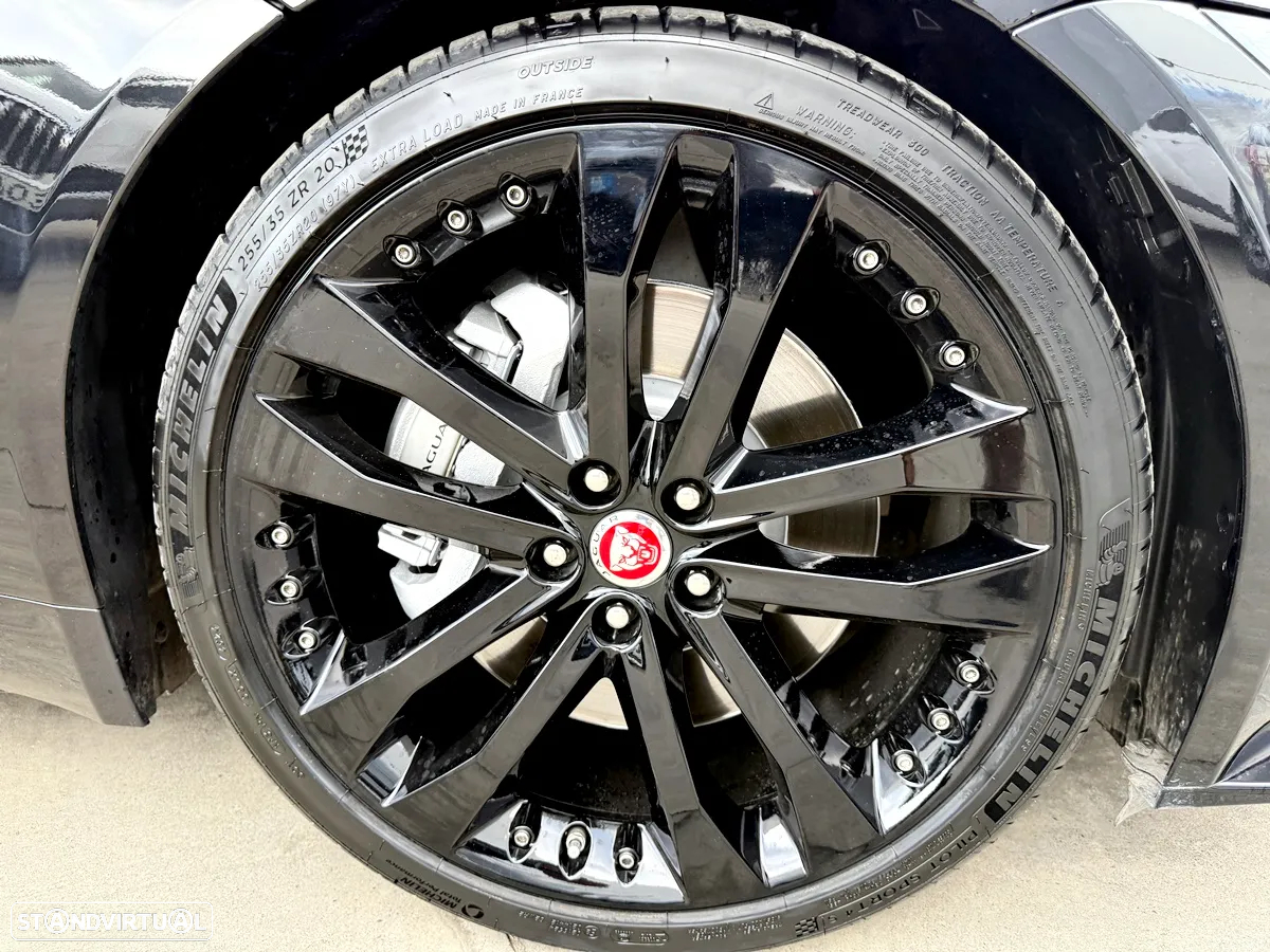 Jaguar F-Type 2.0 i4 R-Dynamic Black - 36
