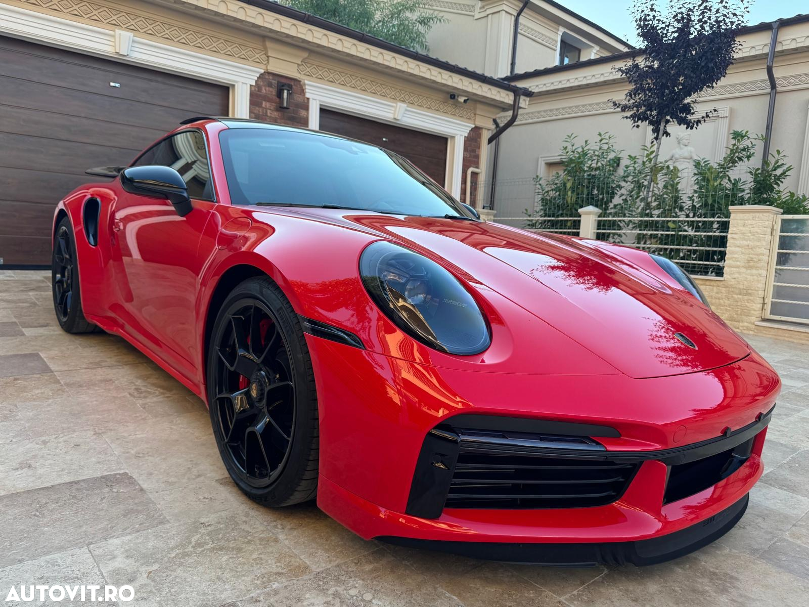 Porsche 911-TURBO-S - 4