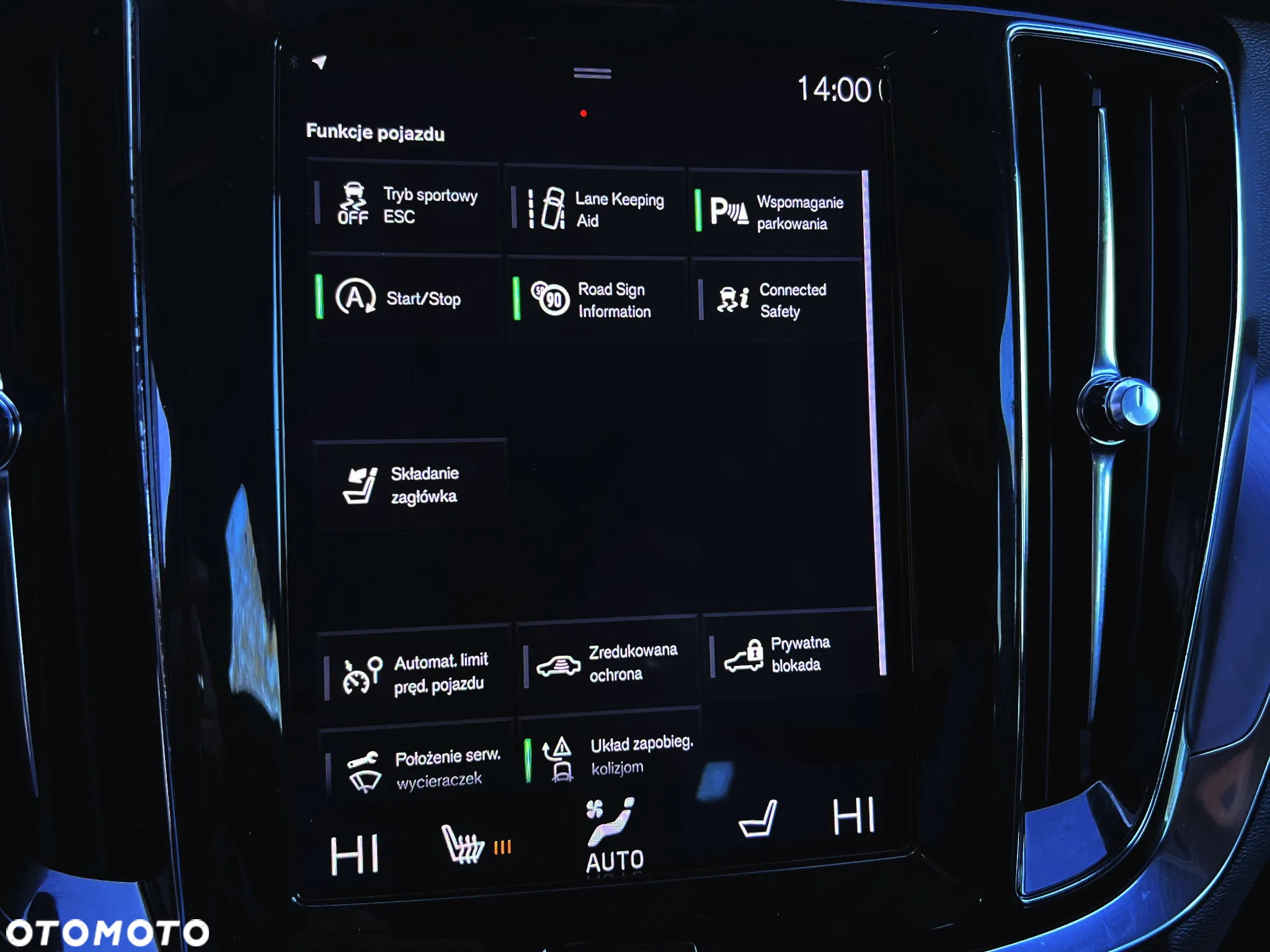 Volvo V60 D4 Momentum - 34