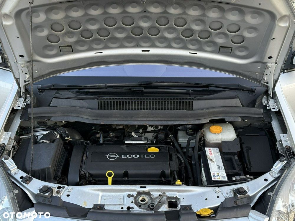 Opel Zafira - 28