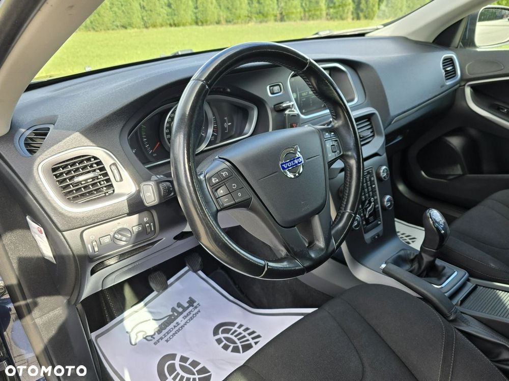Volvo V40 - 13