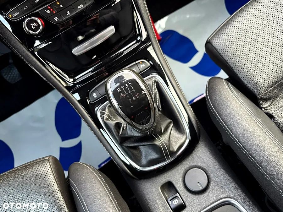 Opel Astra 1.6 CDTI DPF ecoFLEX TourerStart/Stop Exklusiv - 25