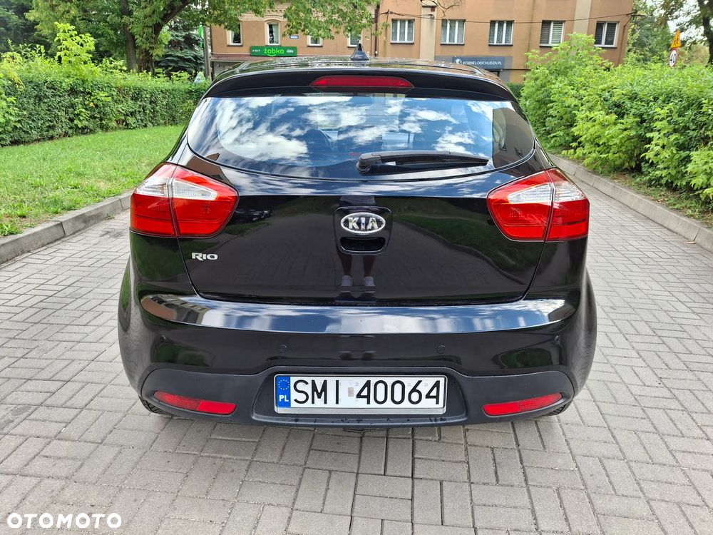 Kia Rio - 7