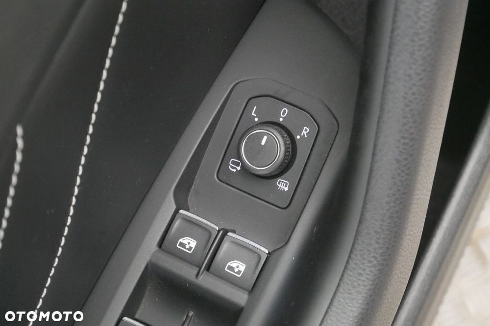 Volkswagen Passat 2.0 TSI Elegance DSG - 31