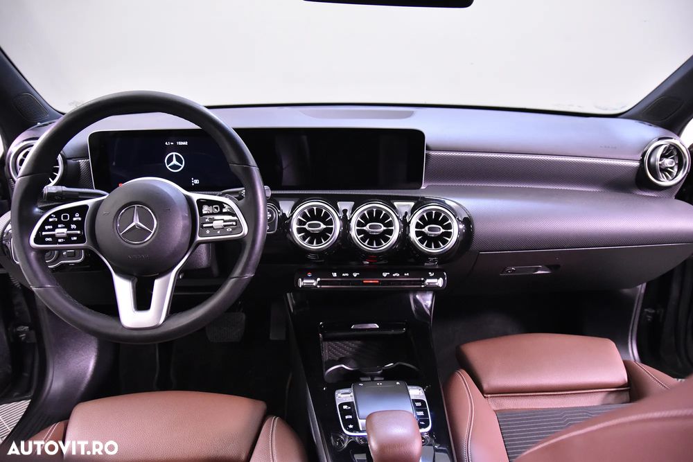 Mercedes-Benz A 200 7G-DCT - 9