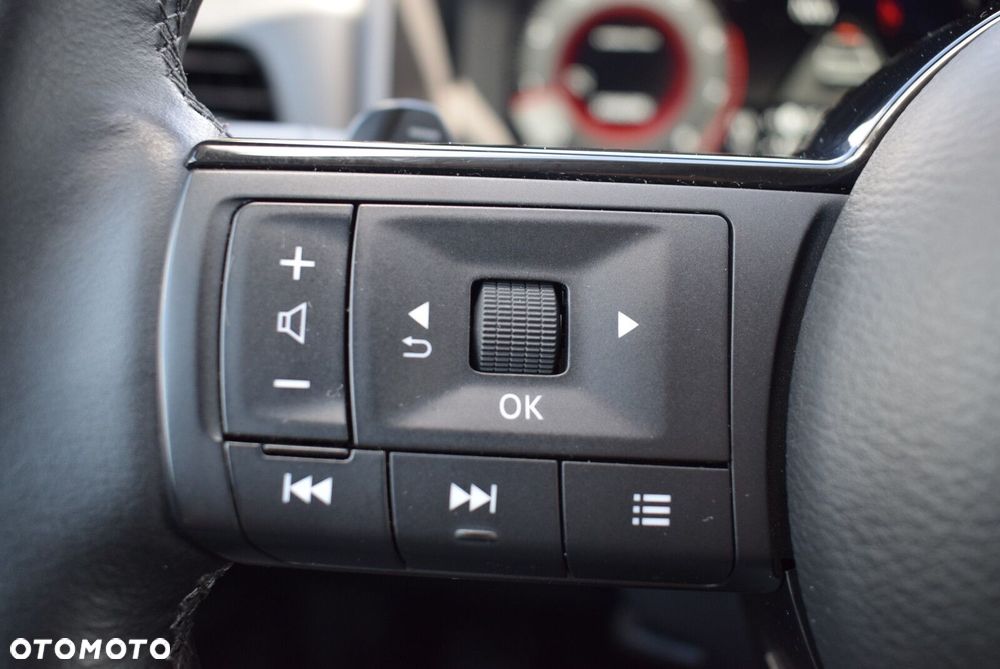 Nissan Qashqai 1.3 DIG-T MHEV N-Connecta Xtronic - 19