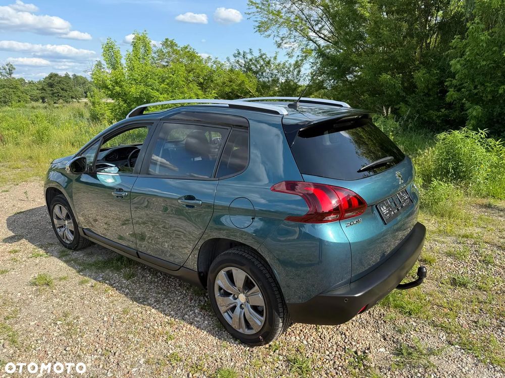 Peugeot 2008 1.2 Pure Tech Style - 13