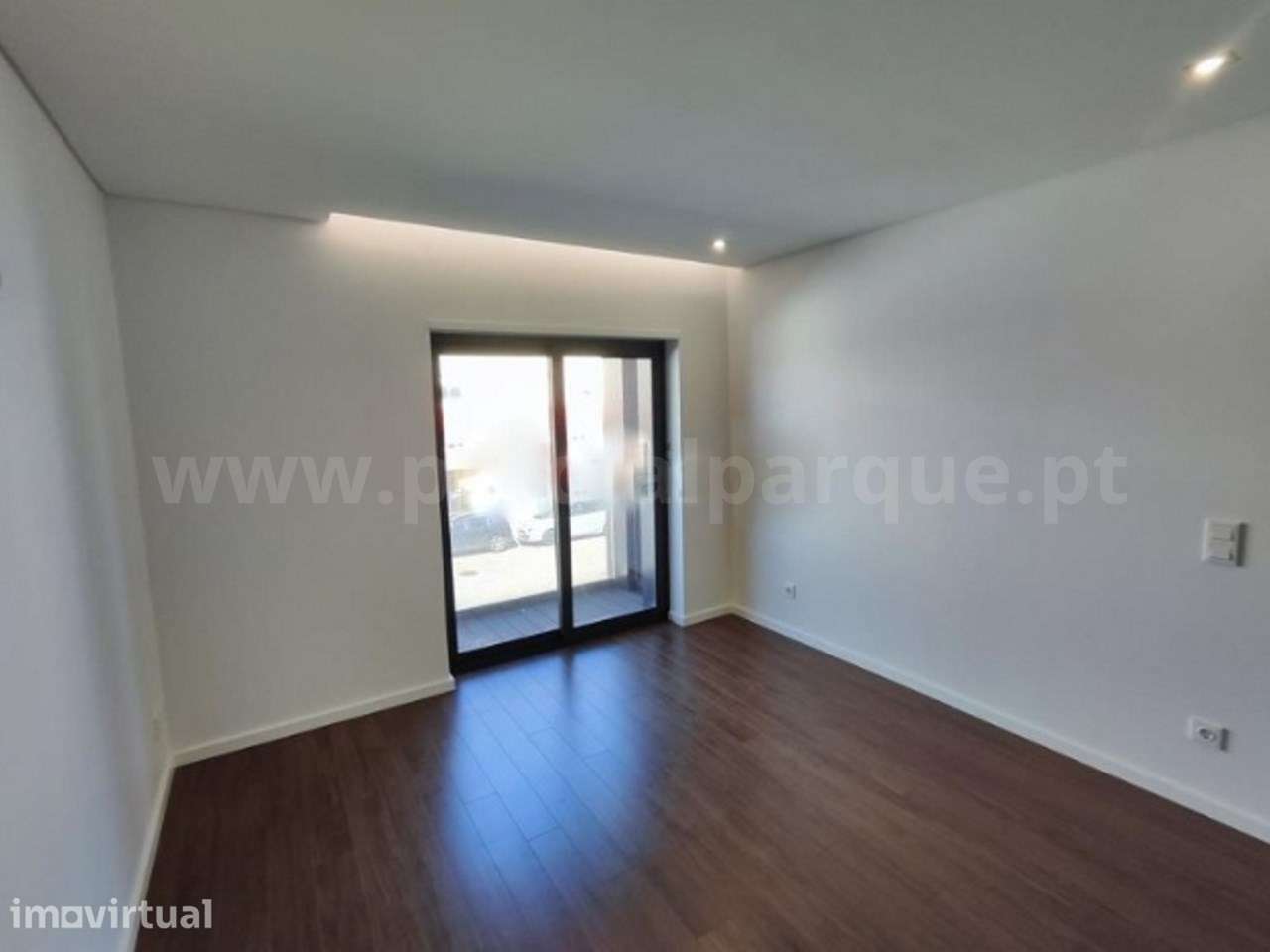 Apartamento T3 com lugar de garagem, Boavista - Grande imagem: 4/22