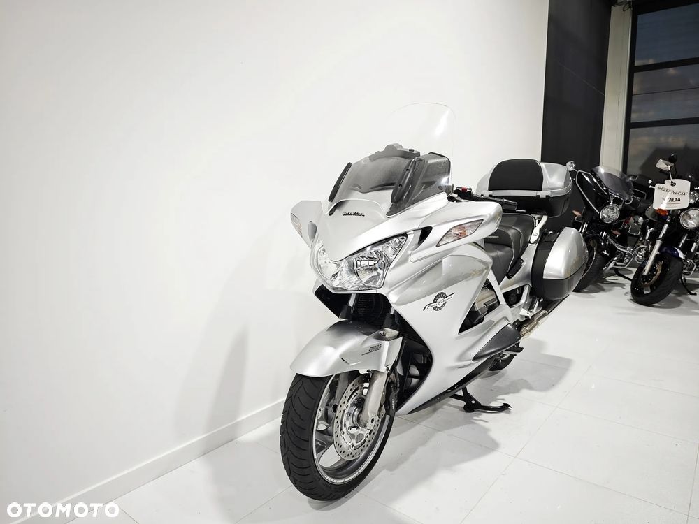 Honda ST - 4