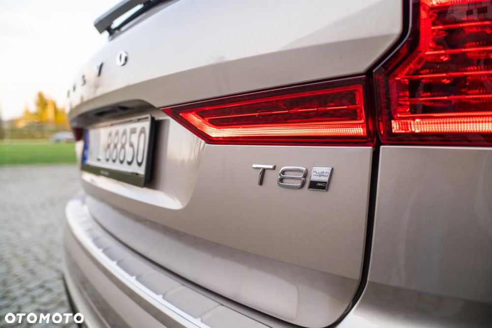 Volvo XC 60 T8 Plug-In Hybrid AWD Ultimate Dark - 13