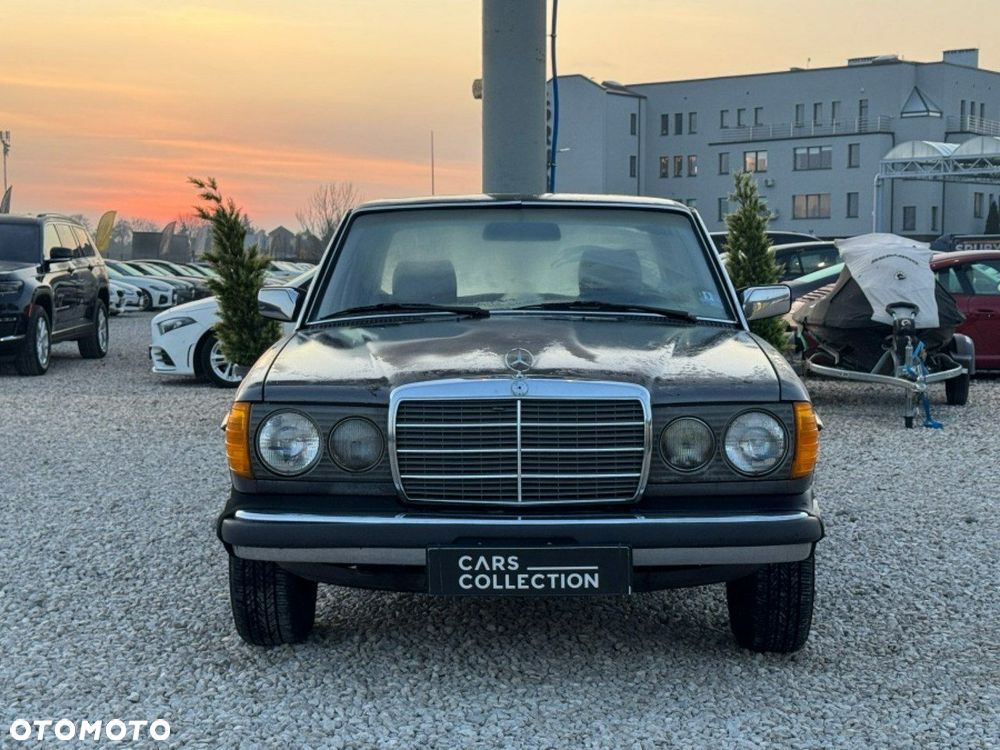 Mercedes-Benz W123 - 9