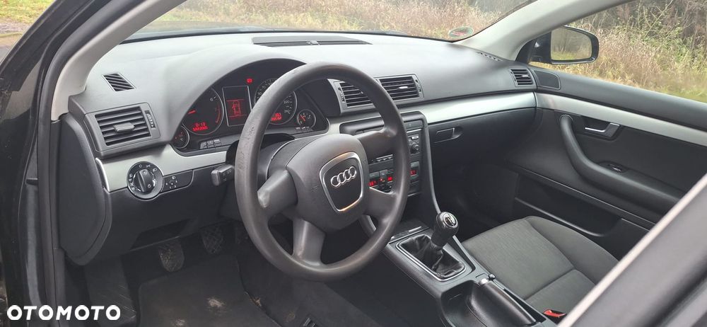 Audi A4 Limousine - 6