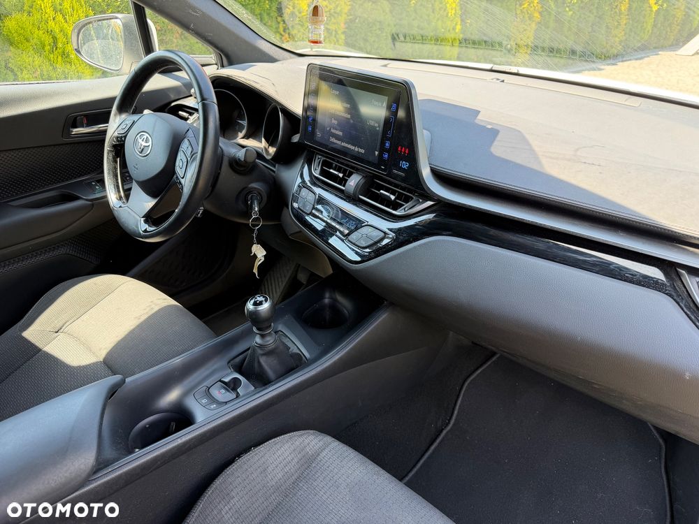 Toyota C-HR 1.2 T Active - 11