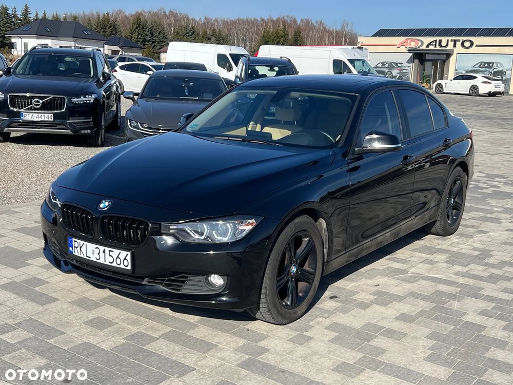 BMW Seria 3 328i - 1