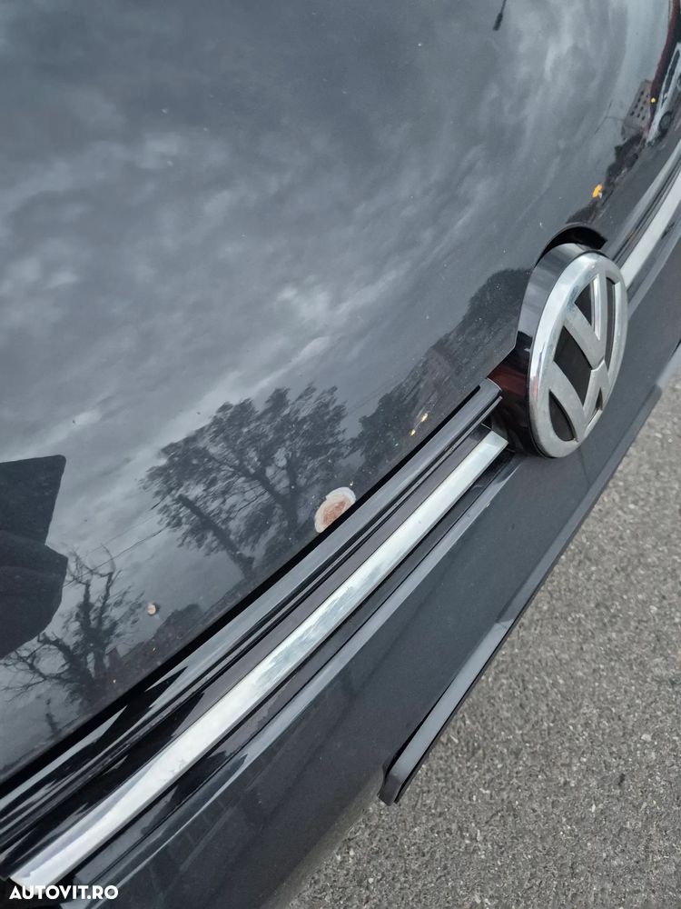 Volkswagen Golf - 23