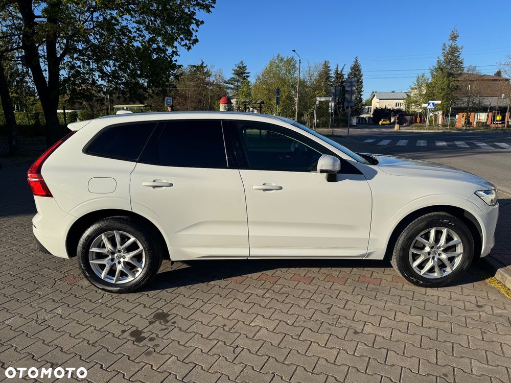 Volvo XC 60 D4 Momentum - 4