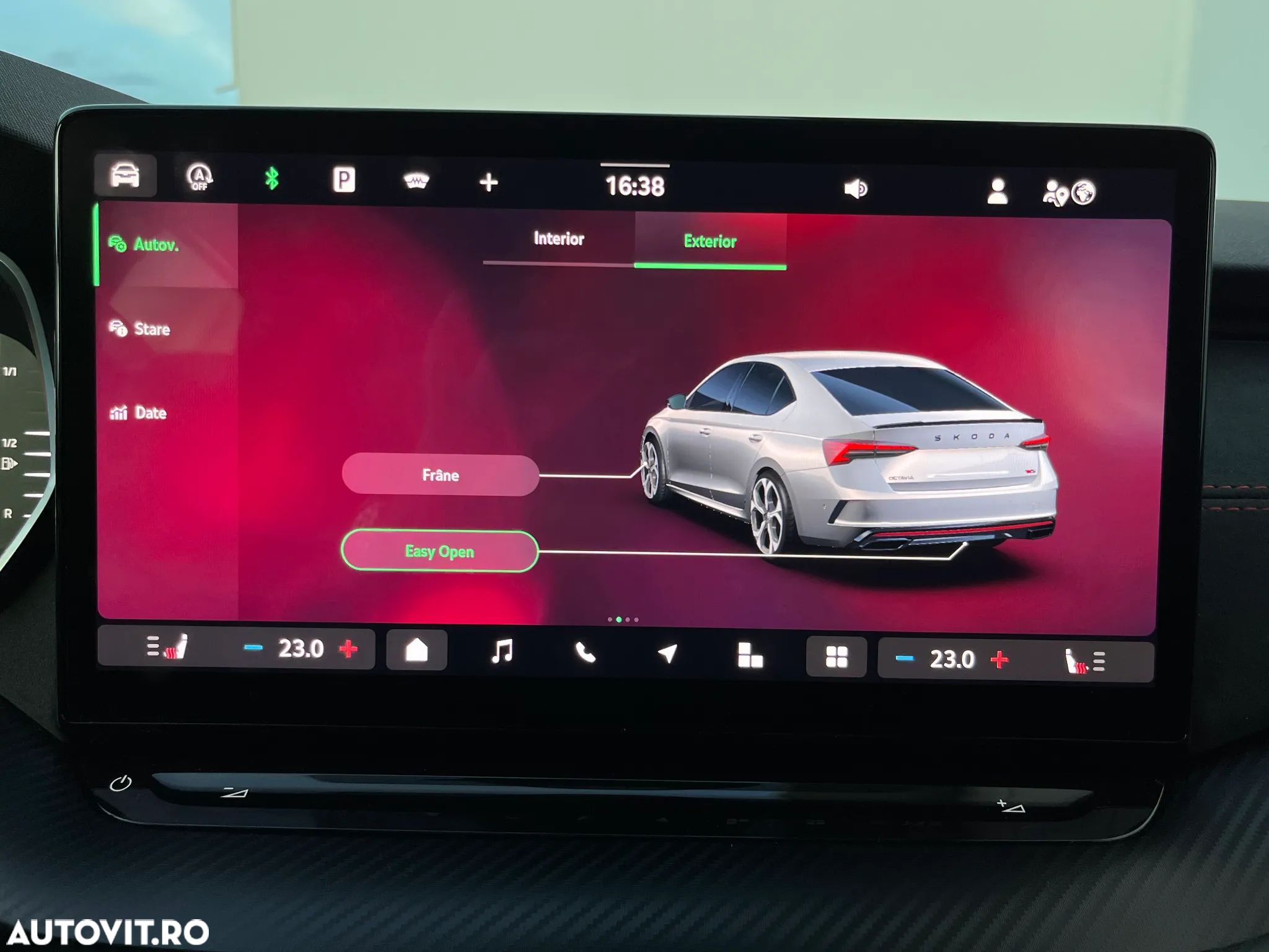 Skoda Octavia 2.0 TSI DSG RS - 30