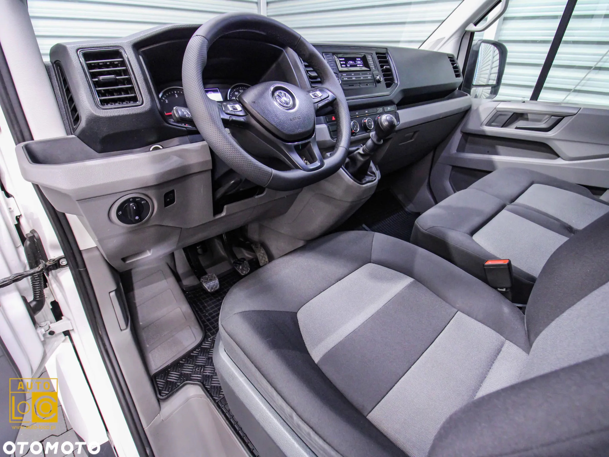 Volkswagen CRAFTER SKRZYNIA - 11
