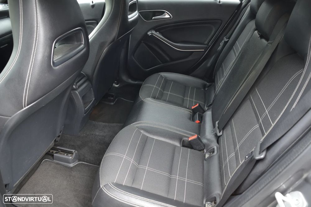 Mercedes-Benz A 180 d Urban Aut. - 11