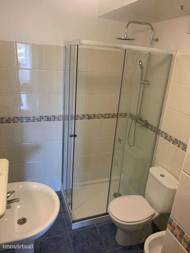 Quarto - localizado em Caparica Lisbon - Grande imagem: 4/5