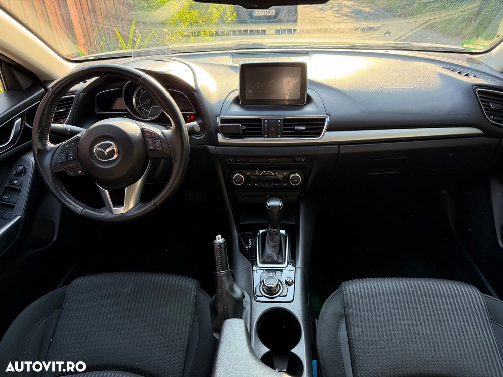 Mazda 3 - 7