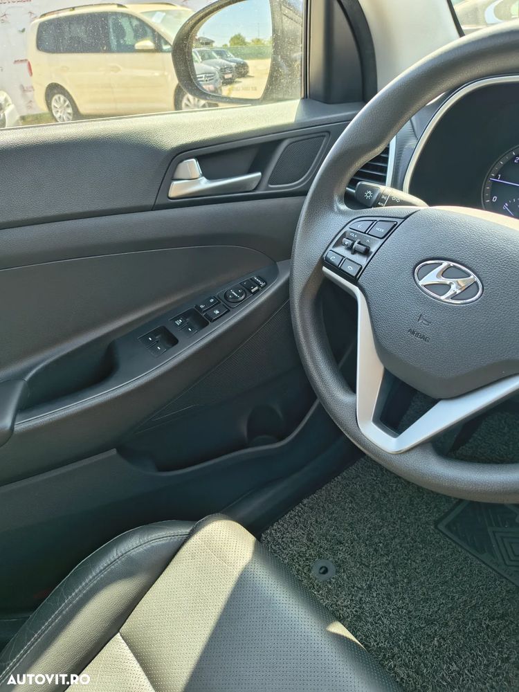 Hyundai Tucson 2.0 CRDI 4WD Automatik Premium - 11
