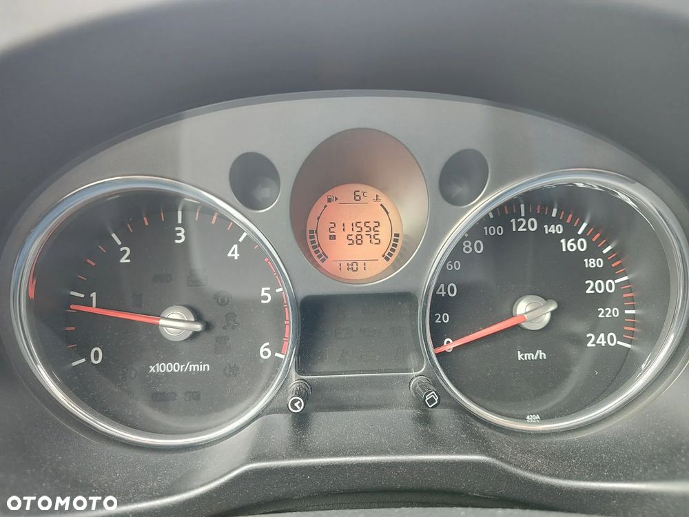 Nissan X-Trail 2.0 dCi SE - 12