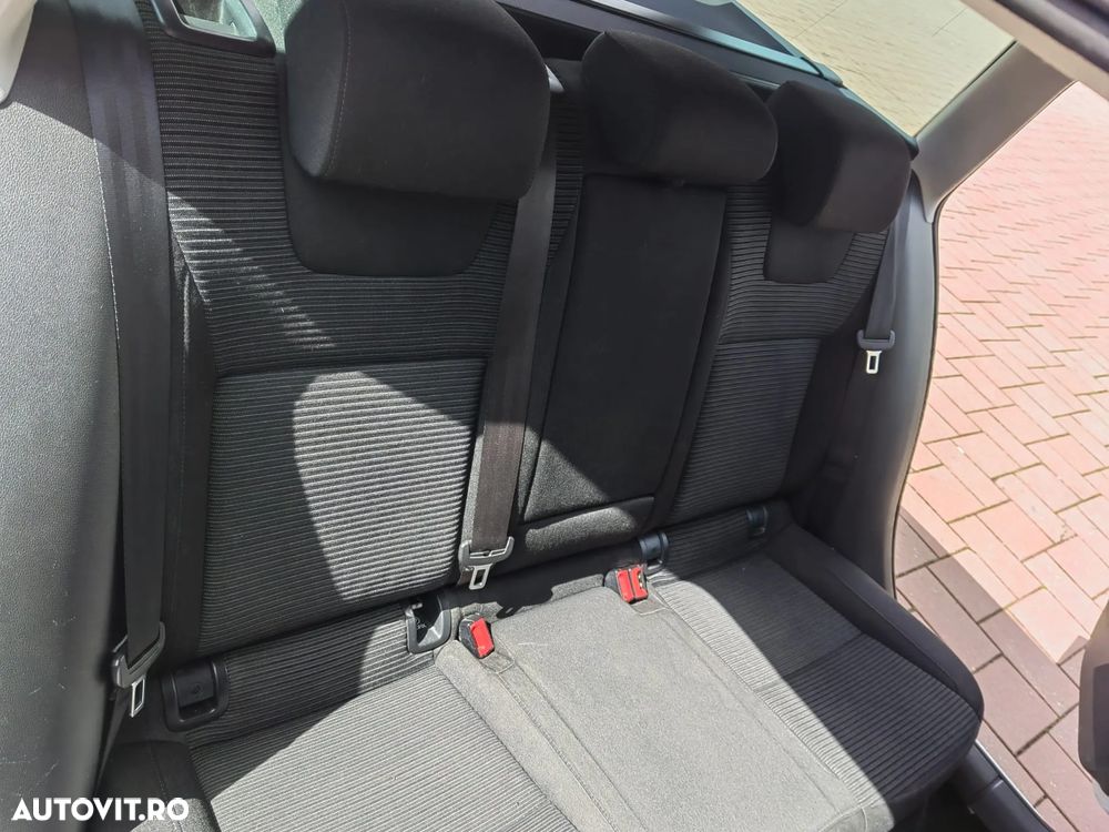 Skoda Octavia 2.0 TDI DSG Ambition - 14