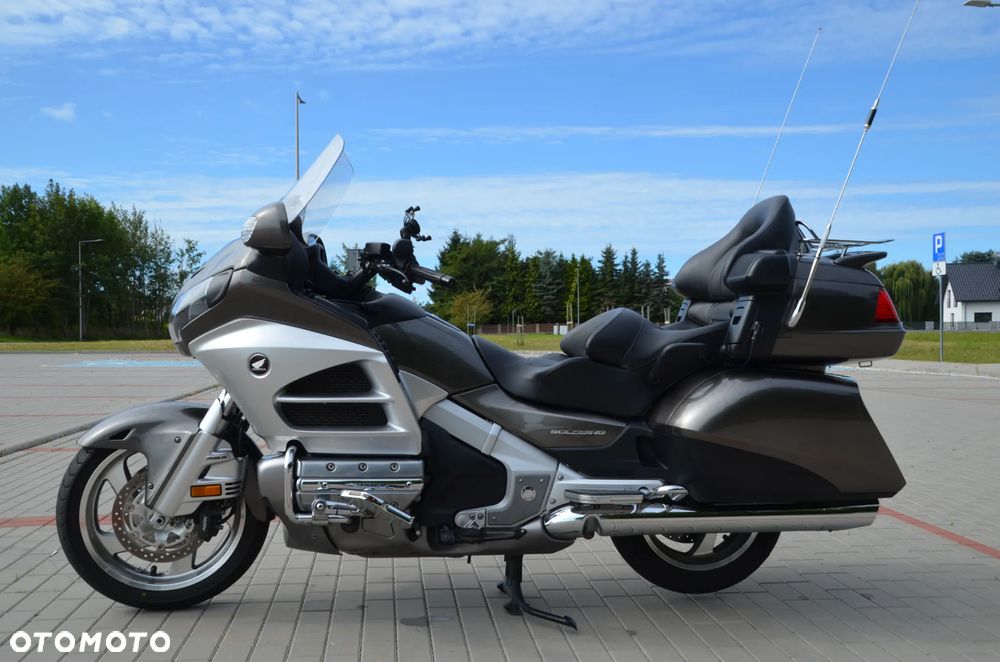 Honda GL - 7
