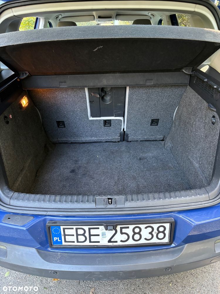 Volkswagen Tiguan - 16