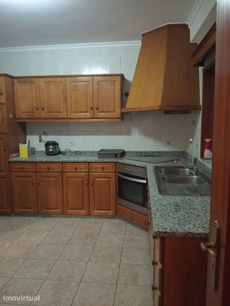 Apartamento T3 junto ao Hospital de Chaves - aluga-se - Grande imagem: 4/23