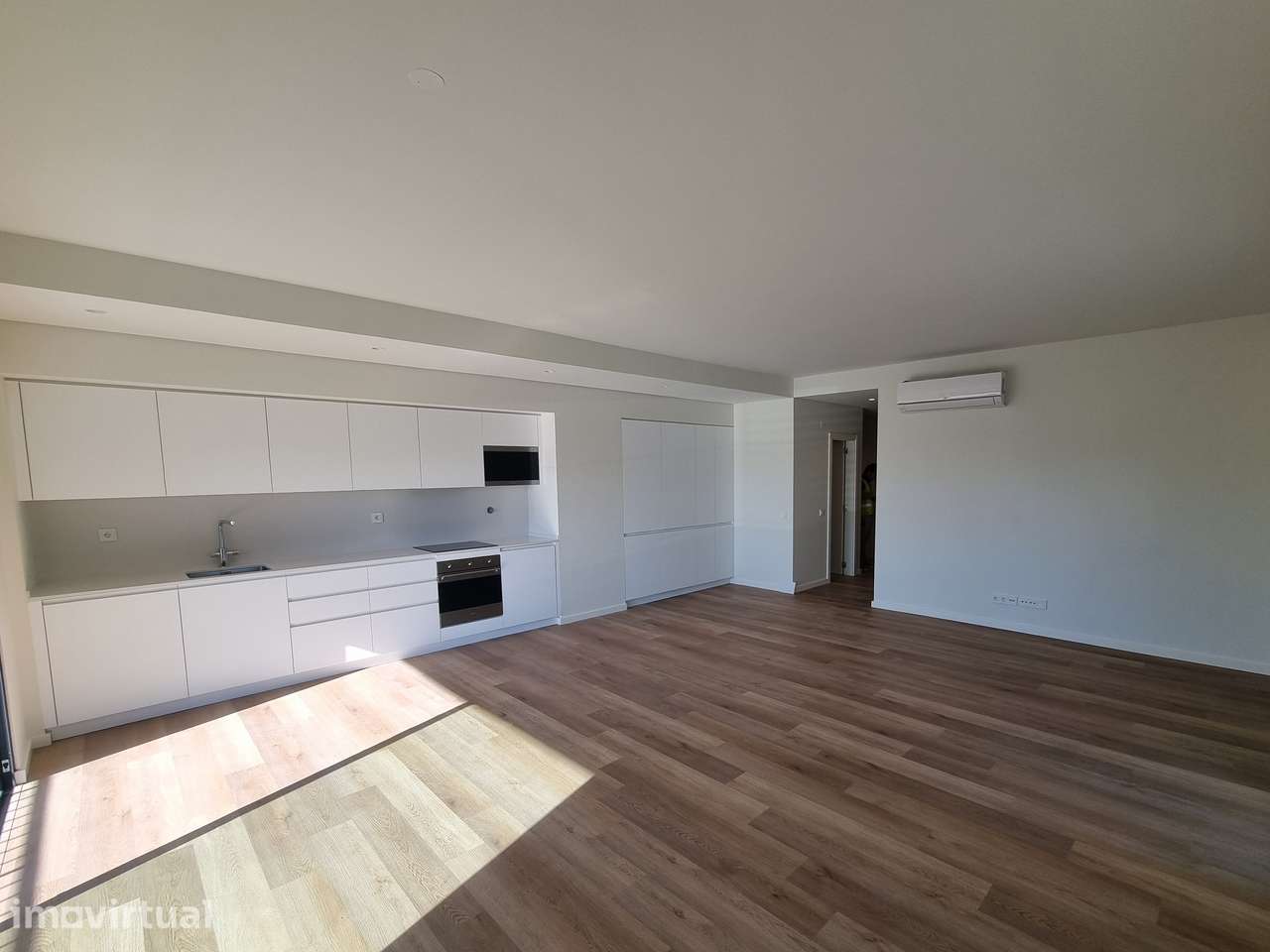 Arrenda-se excelente apartamento T3 Novo – Miraflores (Oeiras) - Grande imagem: 5/32