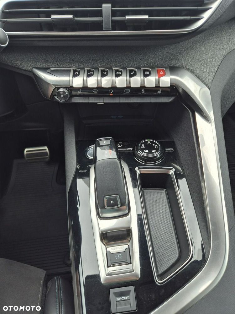 Peugeot 5008 1.6 THP Crossway S&S EAT6 - 22