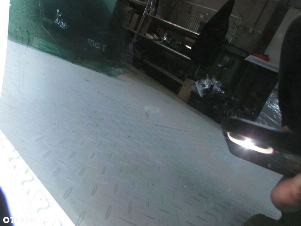 VOLVO S60 II 10-17 SZYBA BOCZNA DRZWI PRAWY TYL 10R - 8