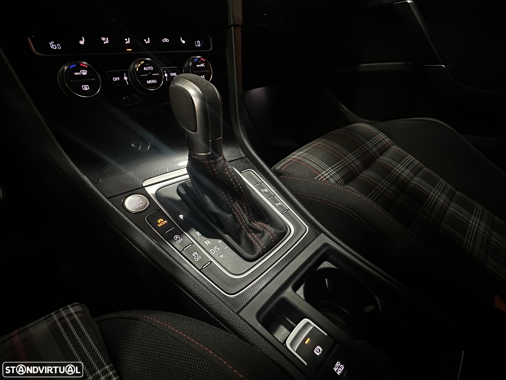 VW Golf 2.0 TSi GTi DSG - 19