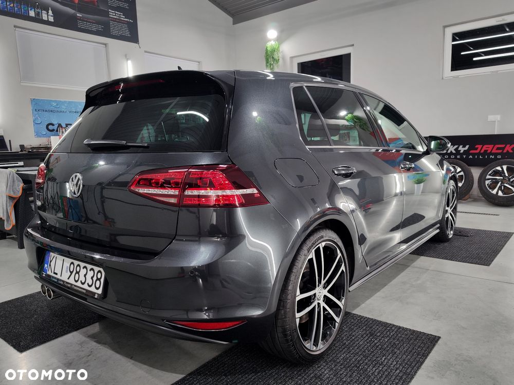 Volkswagen Golf - 4