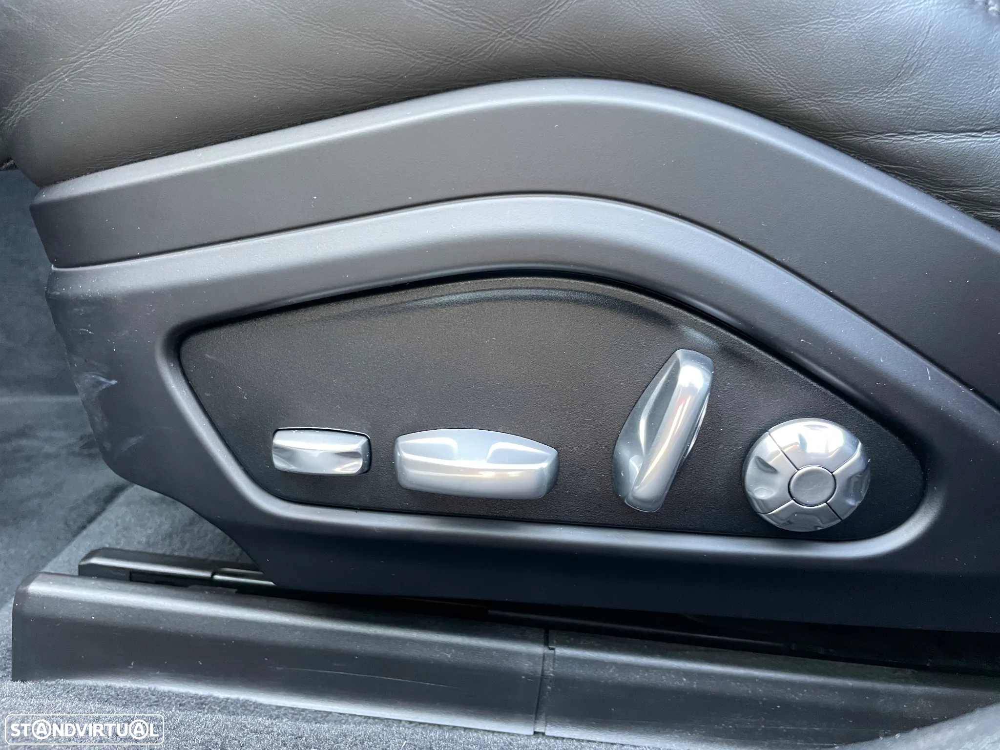 Porsche Panamera 4 E-Hybrid - 22