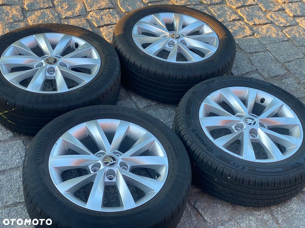 5x112 koła Skoda Octavia z oponami 205/55 R16 alufelgi 5E0 - 1