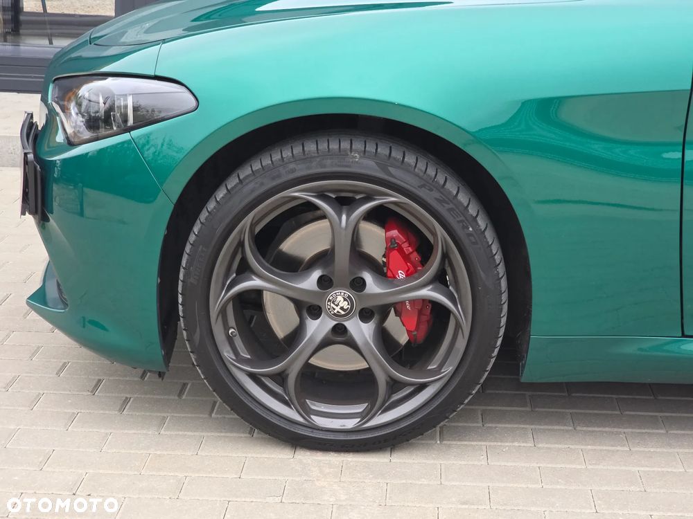 Alfa Romeo Giulia 2.0 Turbo Tributo Italiano Q4 - 15