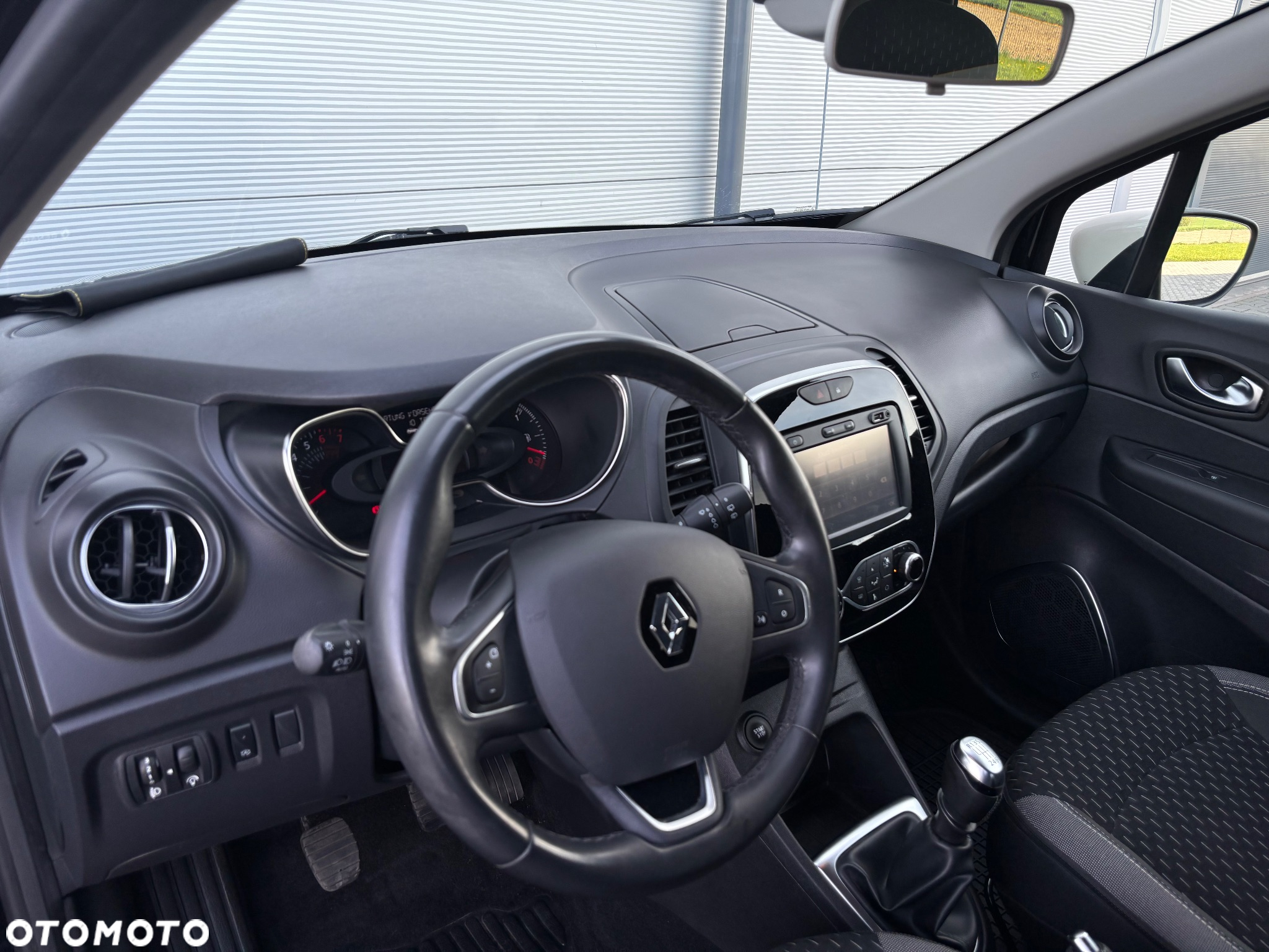 Renault Captur 1.2 Energy TCe Intens - 22