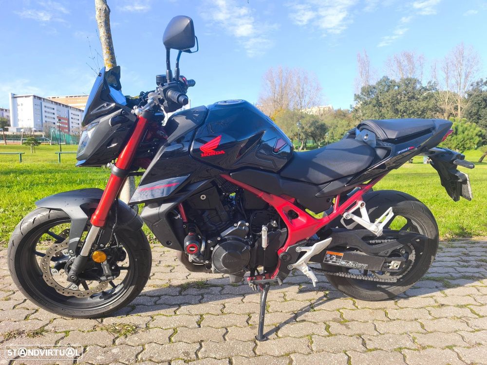 Honda Hornet 750 - 13