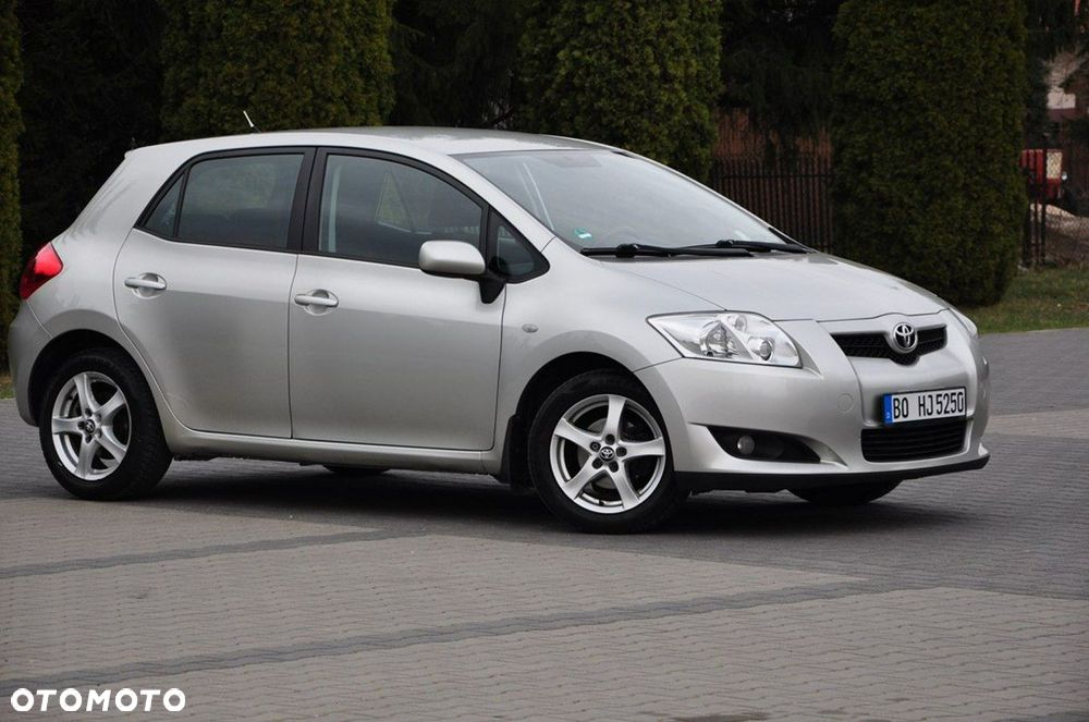 Toyota Auris - 10
