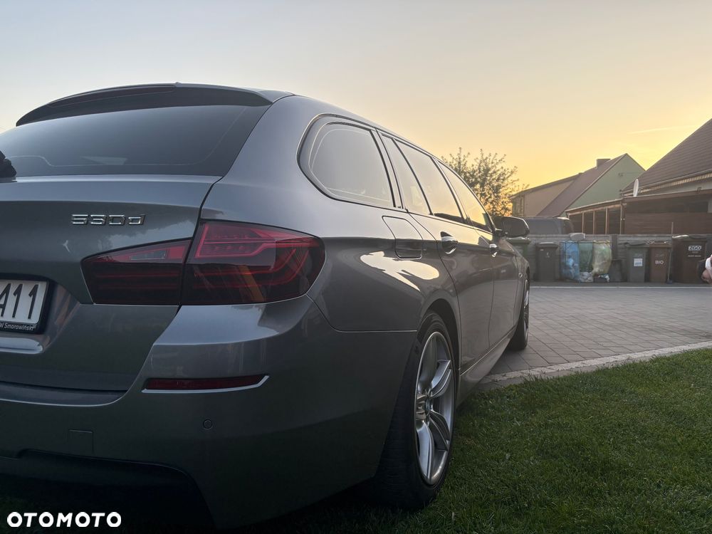 BMW Seria 5 530d Sport-Aut - 2