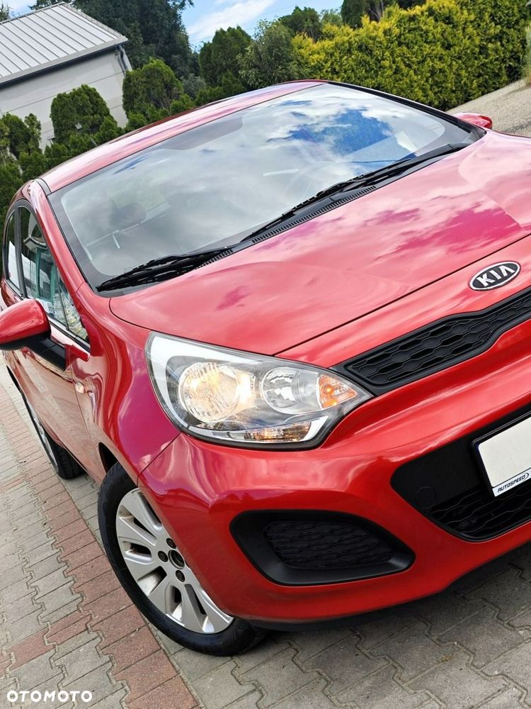 Kia Rio - 16