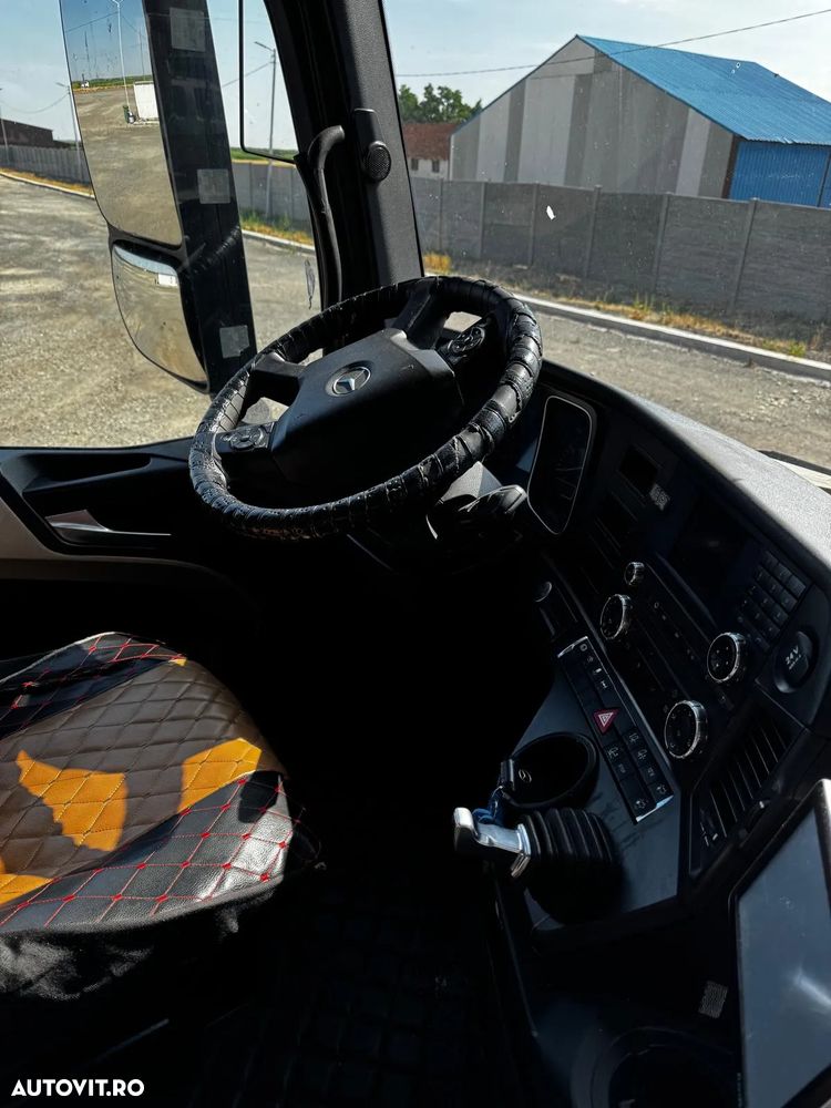 Mercedes-Benz Actros - 6