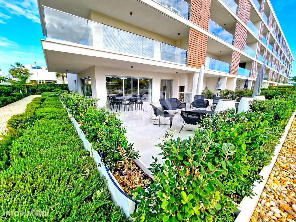 Fantástico apartamento com 3 quartos e inserido num bonito condomín... - Grande imagem: 2/44